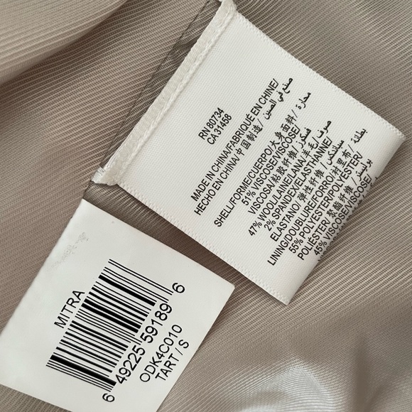 BCBG Max Azaria | Tuxedo Style | Size S | Fully Lined | Wool Blend | Dry Clean - Picture 8 of 8